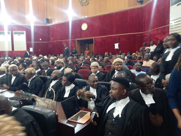 Chimamanda-accompanies-Peter-Obi-Datti-to-tribunal-5