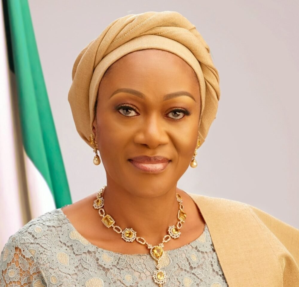 H.E-OLUREMI-TINUBU-1000x960